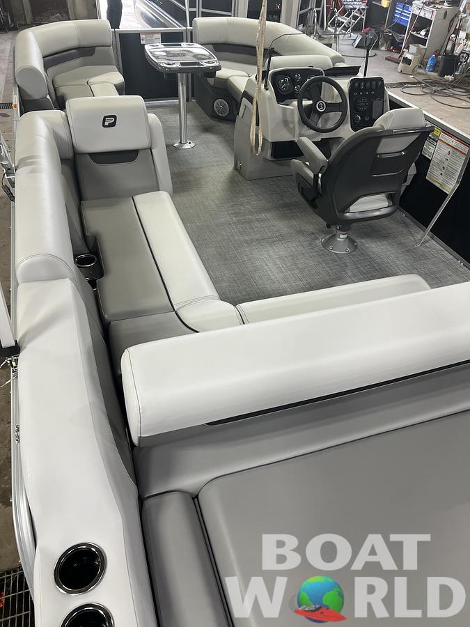 2026 Princecraft Vectra 21 RL Swingback Lounge Pontoon & Mercury 4-Stroke EFI