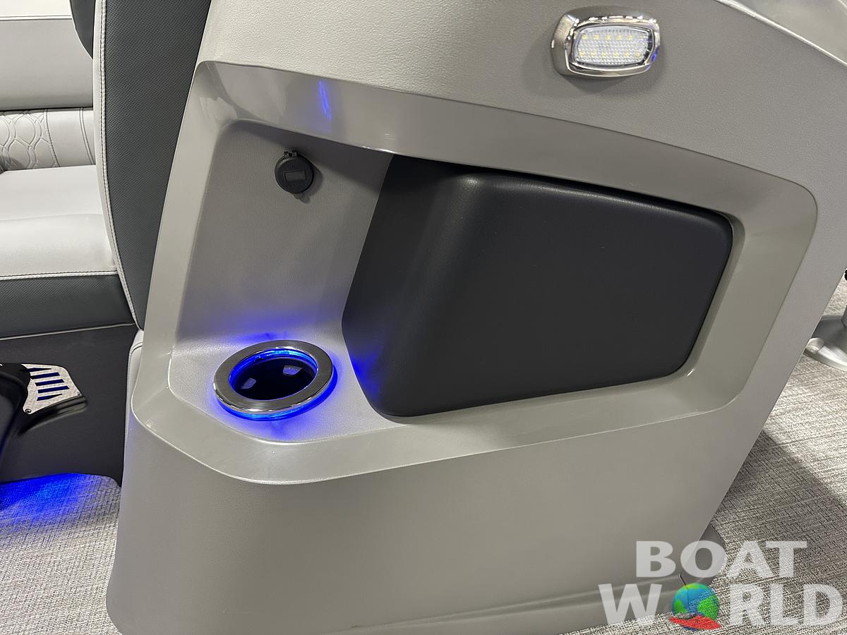 2025 Tahoe Pontoons LTZ 2385 Swingback (VRL) Tritoon & Honda 4-Stroke EFI