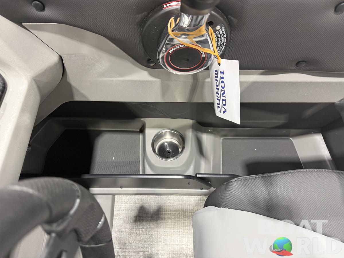 2026 Tahoe LTZ 2385 Swingback (VRB) Pontoon $38995