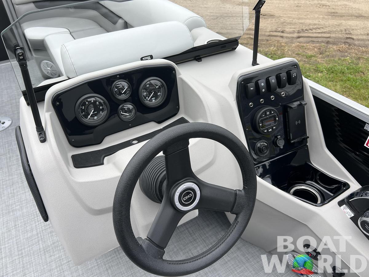 2026 Princecraft Vectra 23 RL Dinette Swingback Pontoon