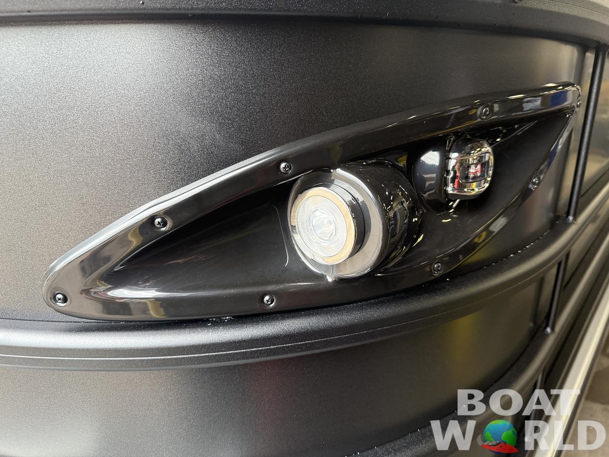 2026 Bentley Pontoons Legacy 223 Navigator Quad Lounge Tritoon 