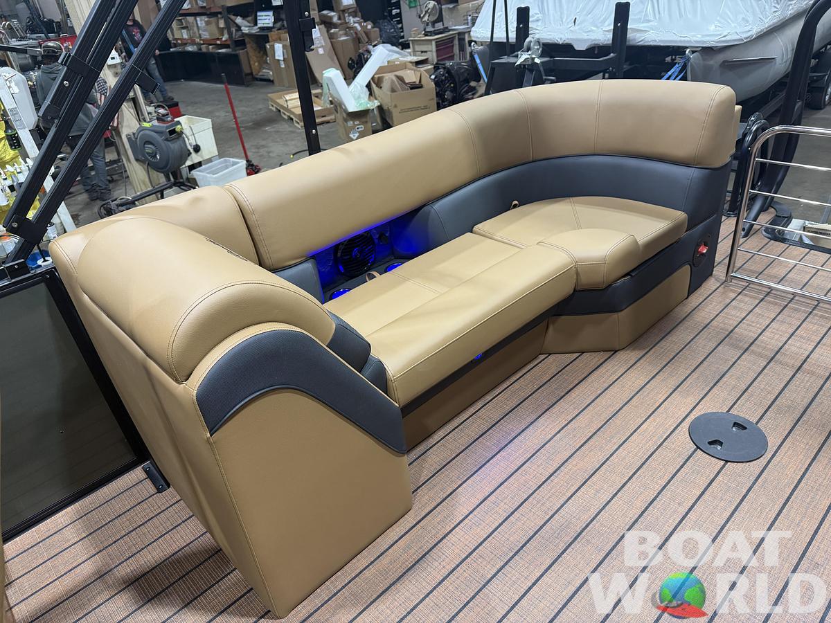 2026 Bentley Pontoons Elite 223 Admiral Quad Lounge Tritoon