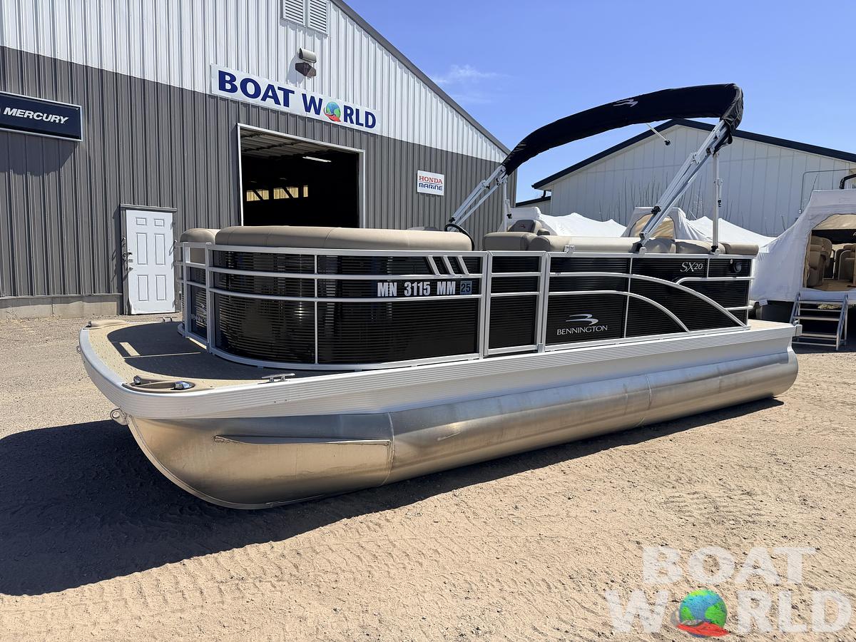 Used 2023 Bennington 20 SX Cruise & 90HP Yamaha 4Stroke - $31,995