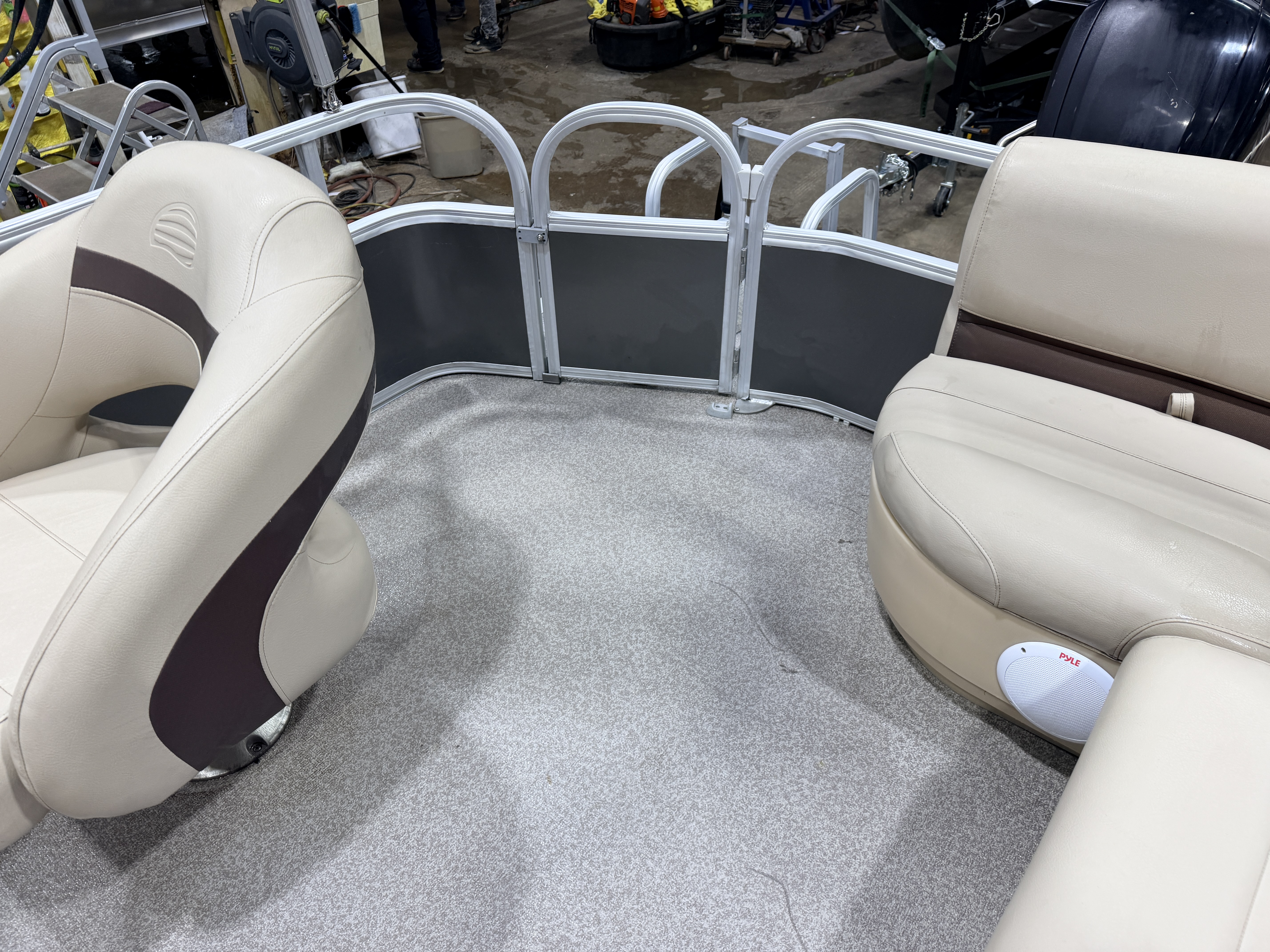 Used 2019 Sun Tracker Party Barge 18 DLX & 75HP Mercury 4Stroke -$21,995