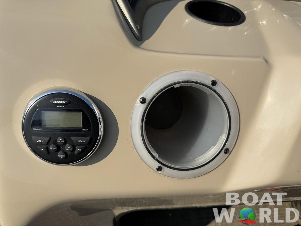 Used 2016 SunCatcher V322 RF Tritoon Pontoon