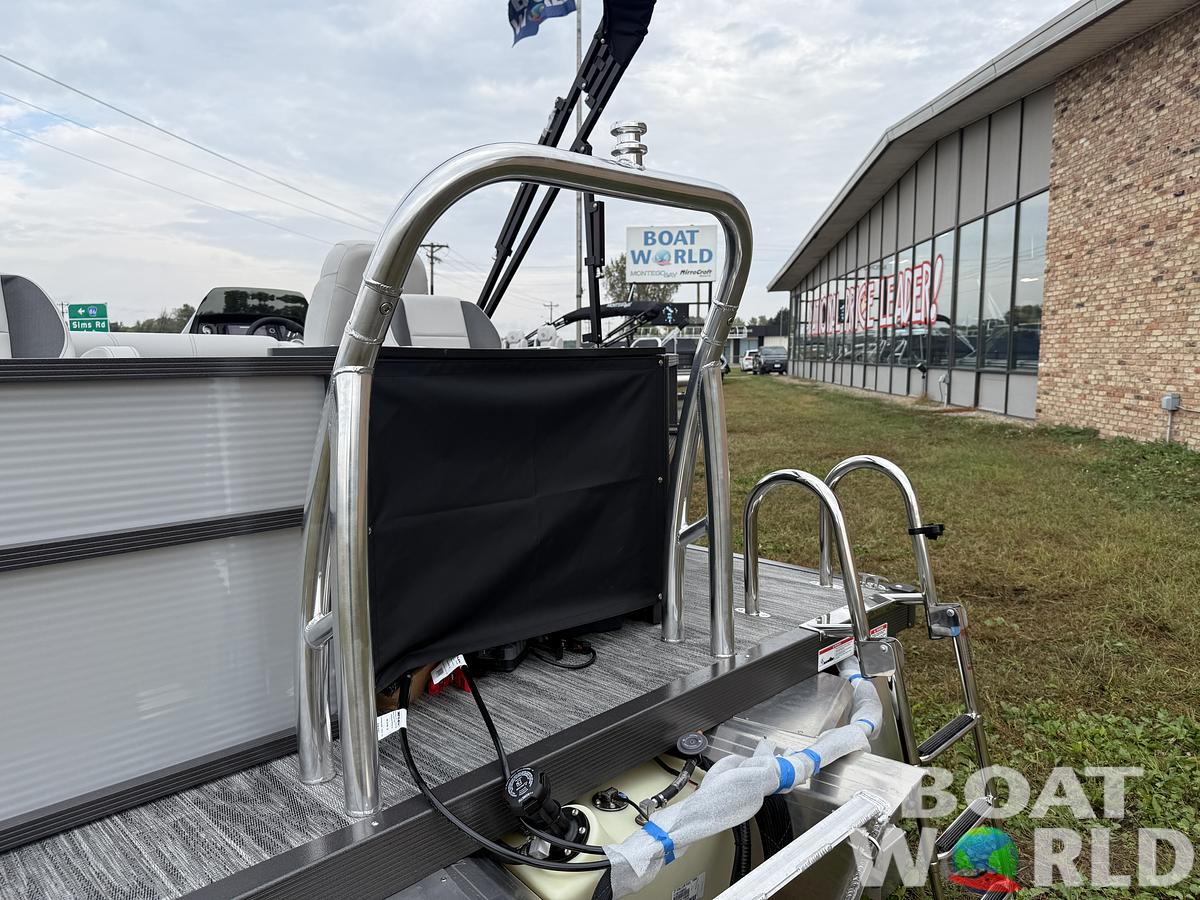 2025 Montego Bay 8522 Fish & Cruise Tritoon & Honda 150HP 4-Stroke EFI