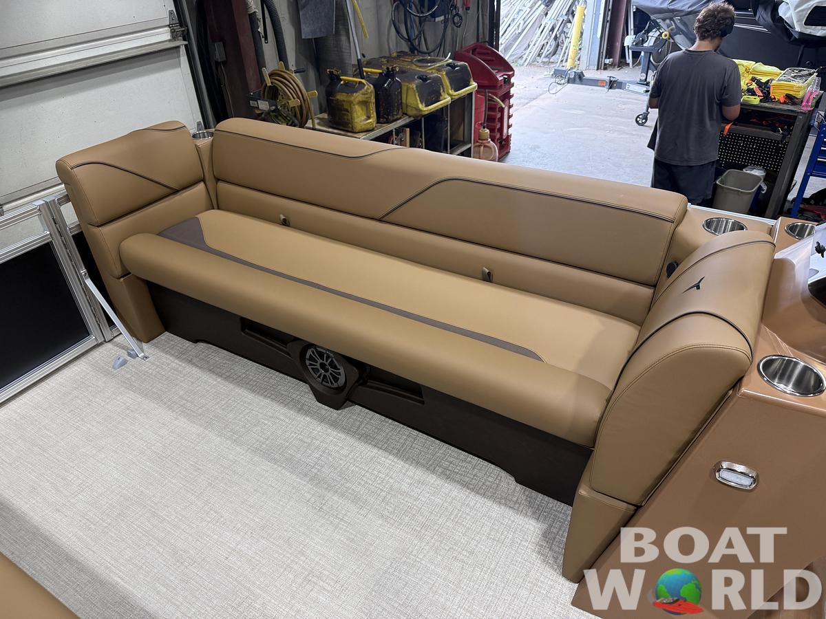 2027 Tahoe Sport CRB 2180 Cruise Rear Bench Pontoon $30995