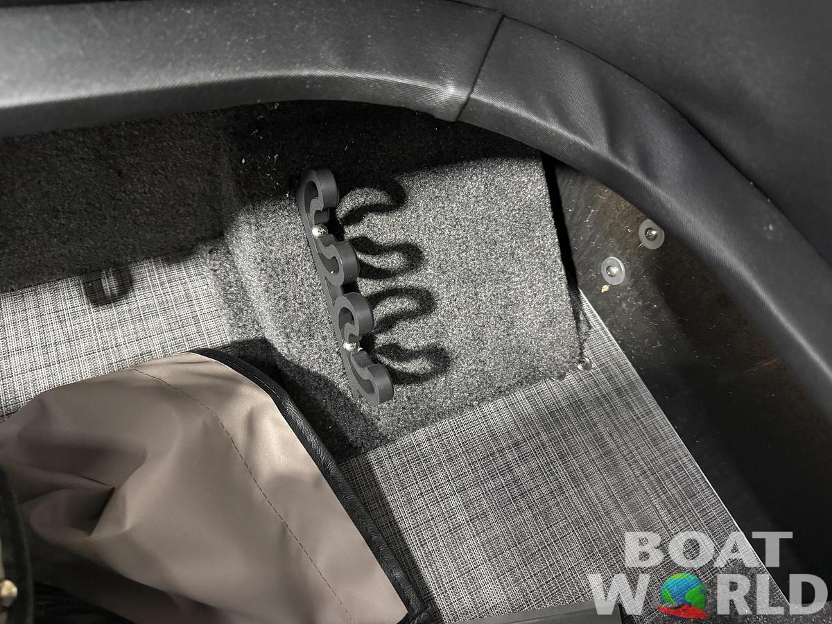 2024 Princecraft Ventura 224 Deckboat 