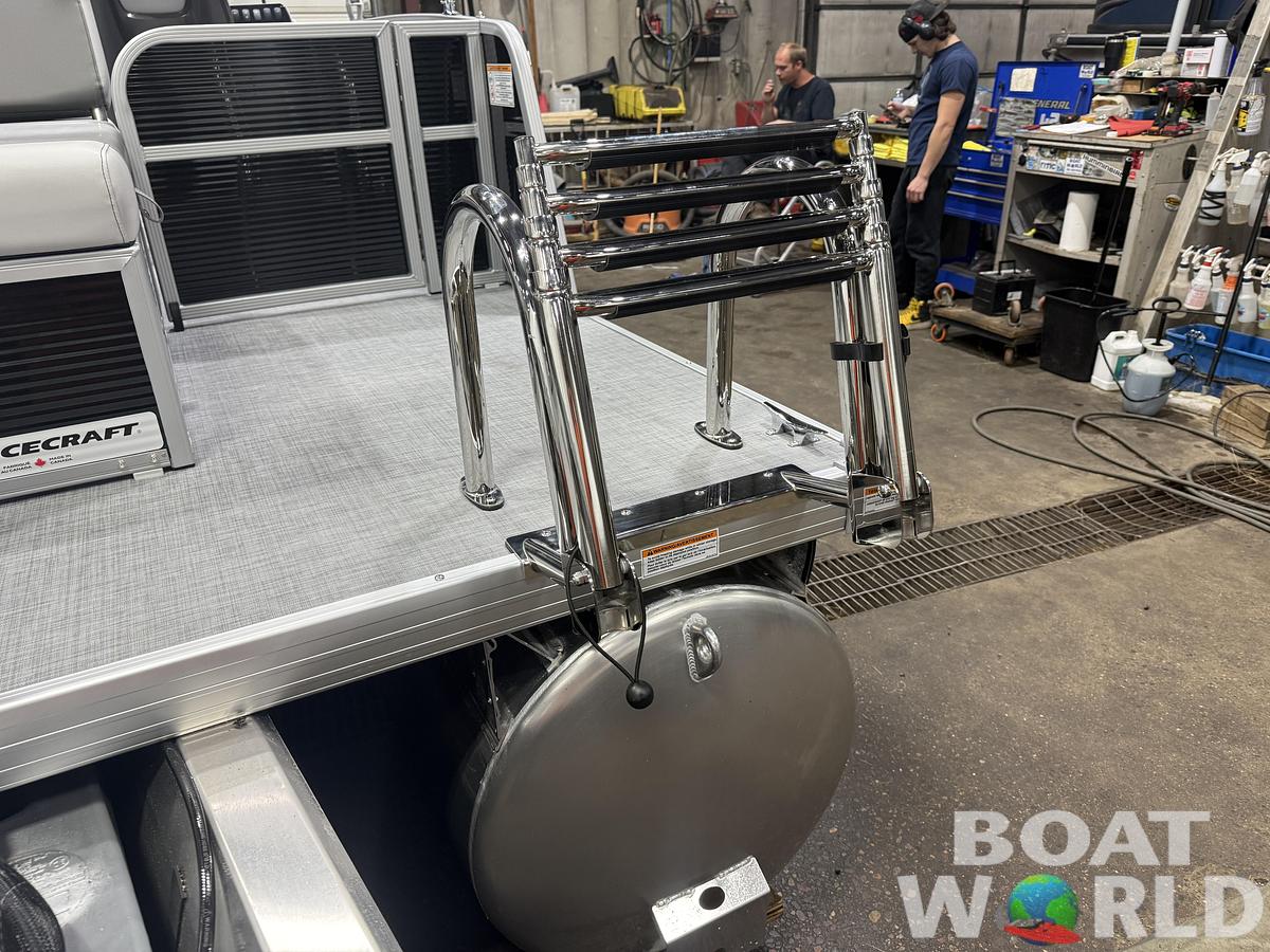 2026 Princecraft Vectra 23 RL SS Swingback Tritoon 