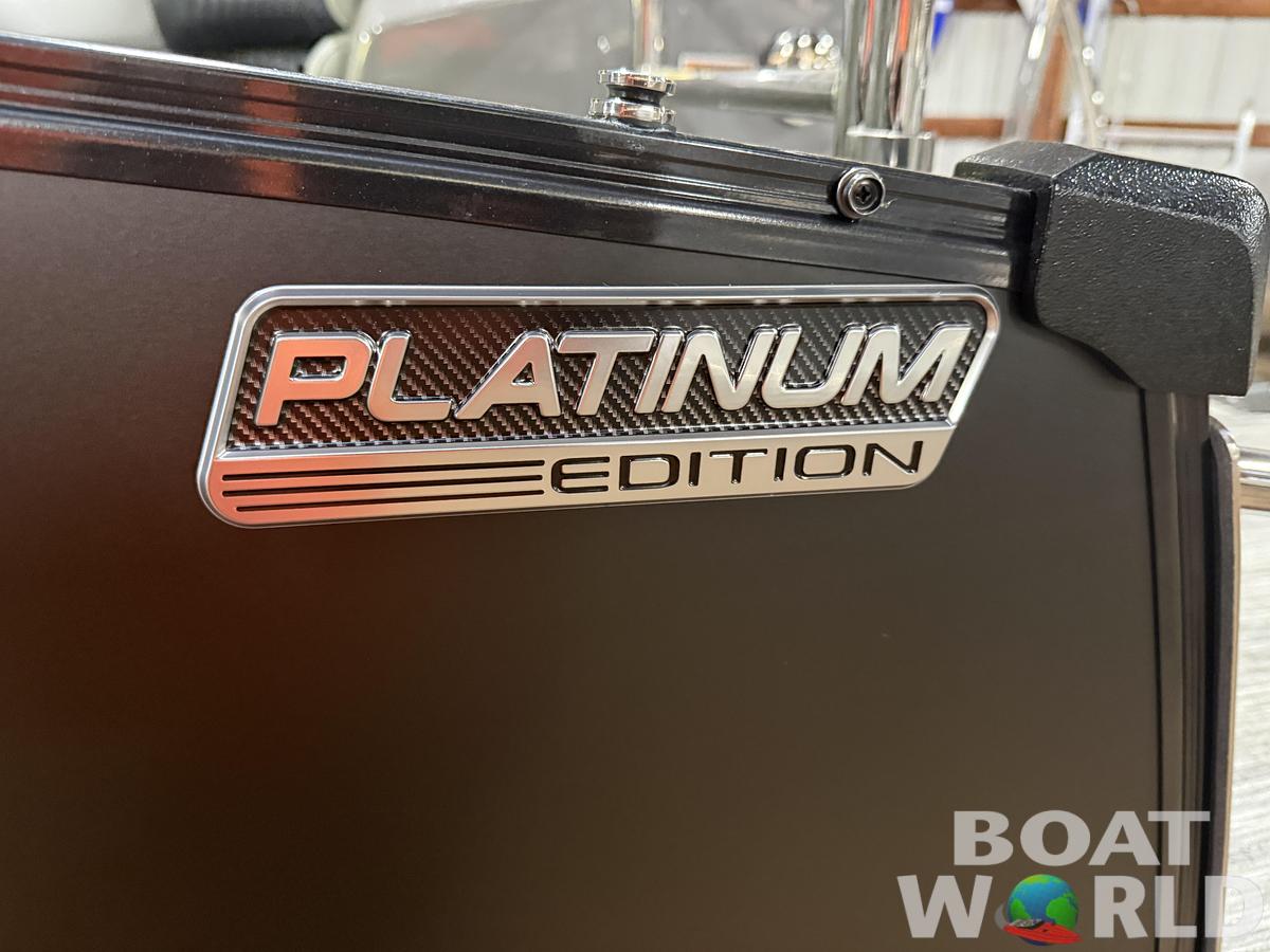 2026 Tahoe Pontoons Cascade 2385 Elite Windshield Tritoon