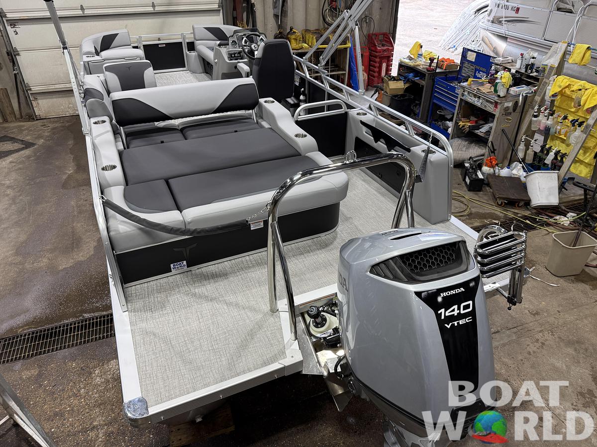 2027 Tahoe Sport VRB 2385 Swingback SE & 140HP $41995