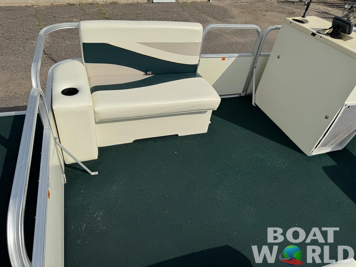 Used 1999 Lowe Suncruiser Malibu 180