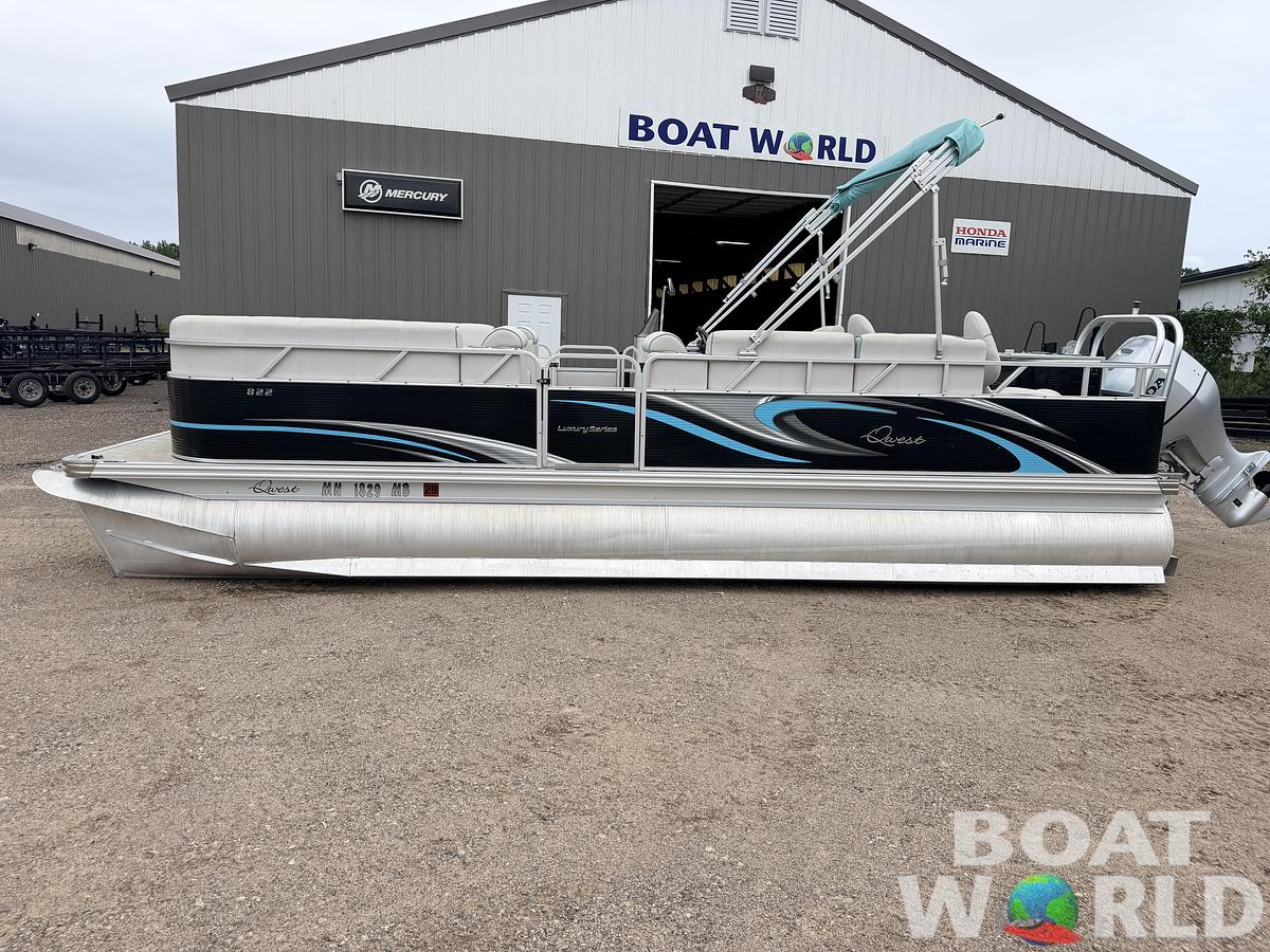 Used 2019 Qwest 822 LS Tritoon & 150HP Honda 4Stroke -$29,995