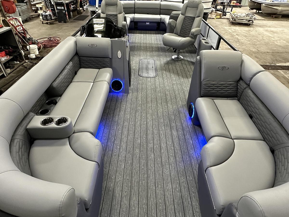 2023 Montego Bay TT8524 Quad Lounge 225HP Honda Tritoon Pontoon