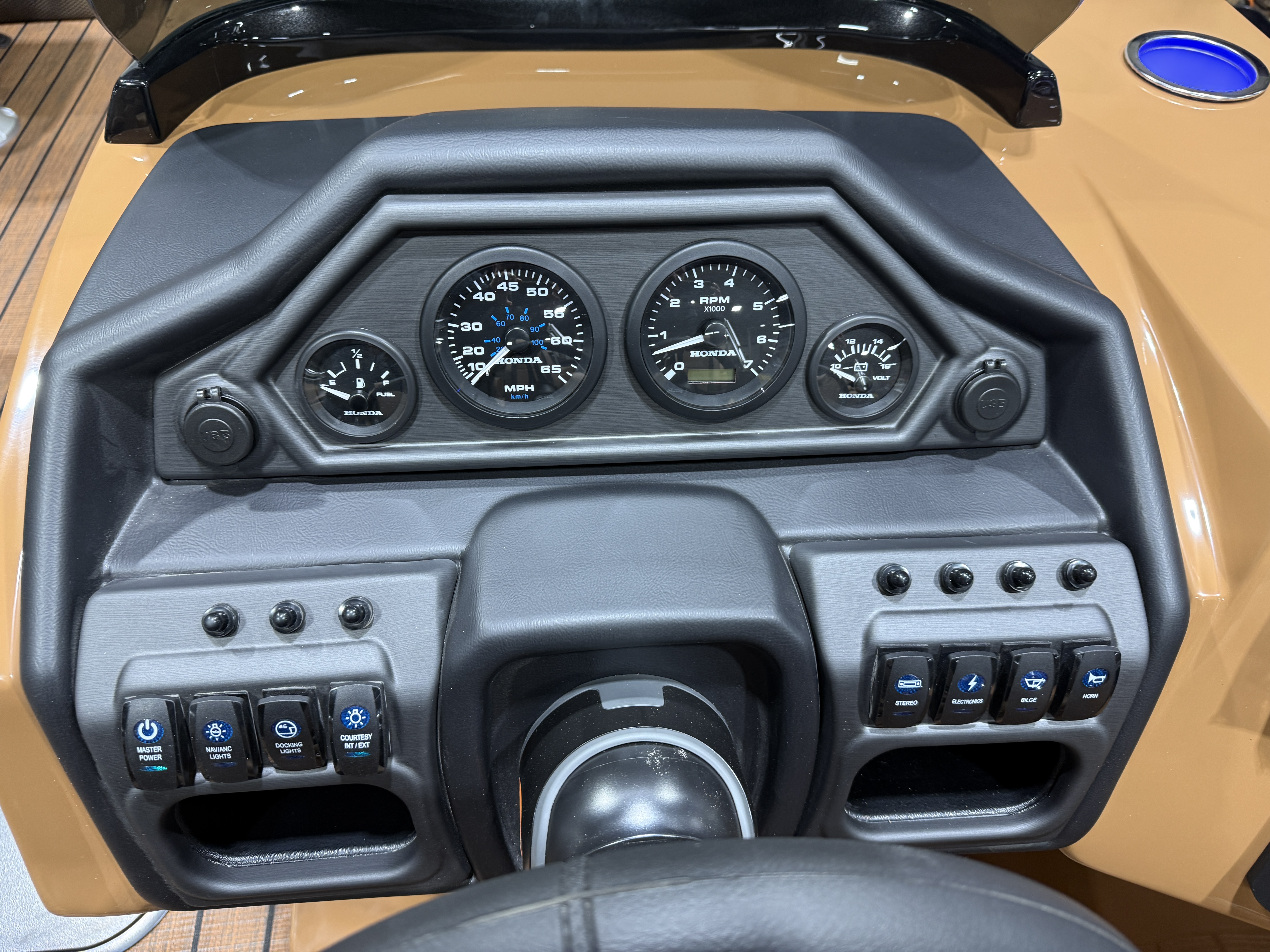 2026 Bentley Legacy 223 Navigator DL Quad Lounge Tritoon $51995