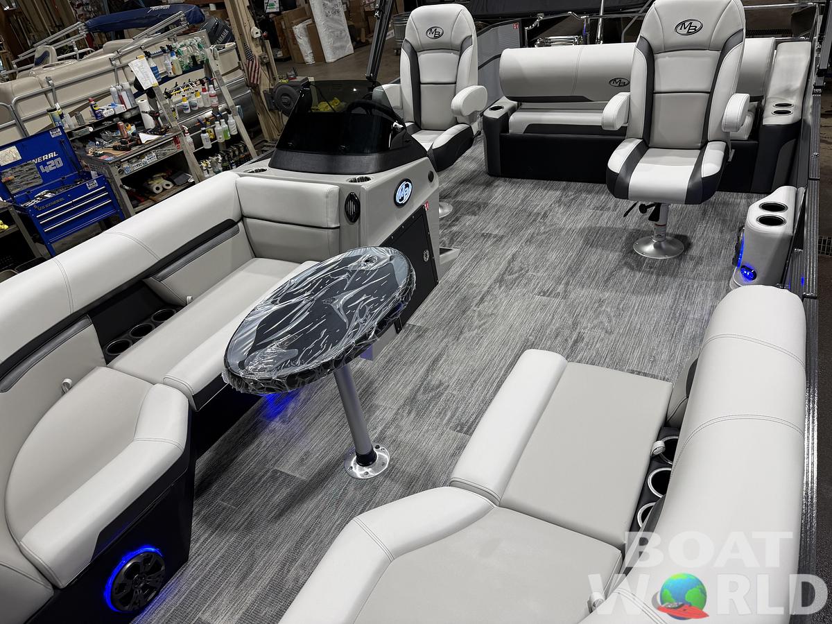 2026 Montego Bay 8522 Swingback Deluxe Pontoon