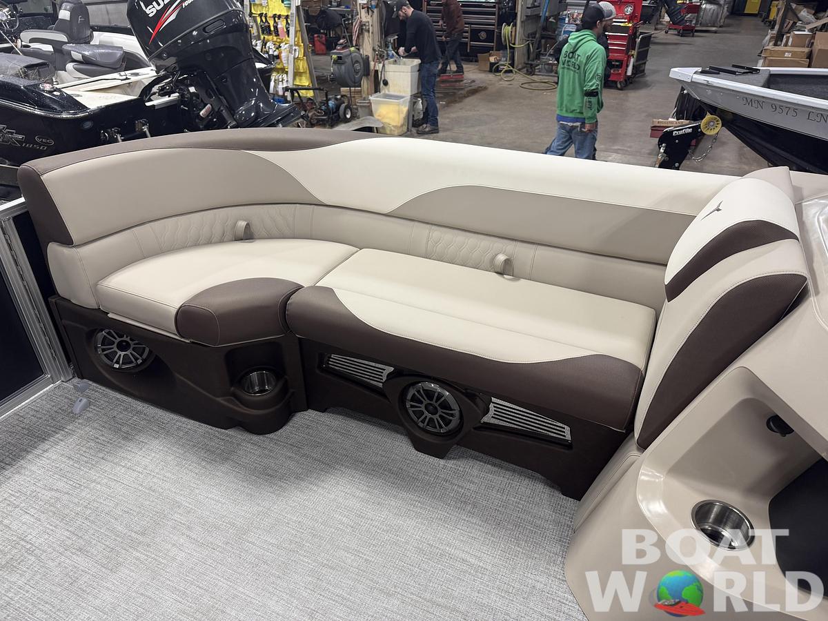 2026 Tahoe Pontoons LTZ 2385 Swingback (VRB) 