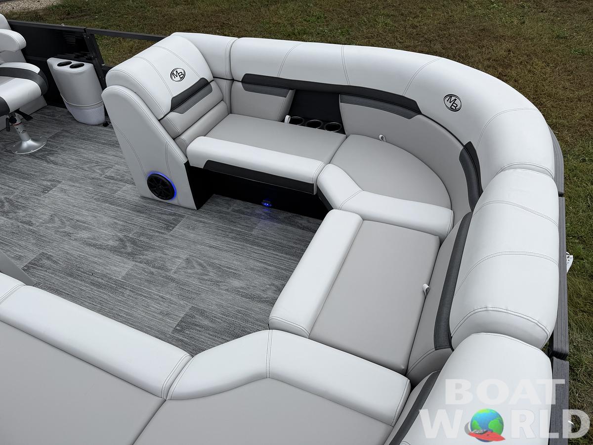 2026 Montego Bay 8522 Quad Lounge Tritoon 