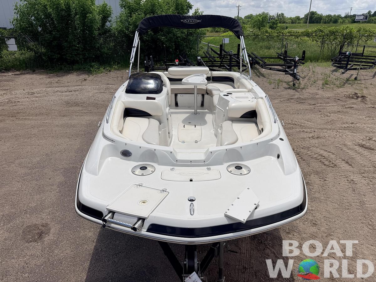 Used 2011 Tahoe 215 Xi Deck Boat & 220HP Mercruiser V8 -$17,995