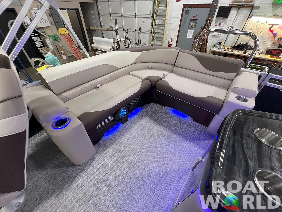 2026 Tahoe LTZ 2385 Elite Windshield Tritoon $52995
