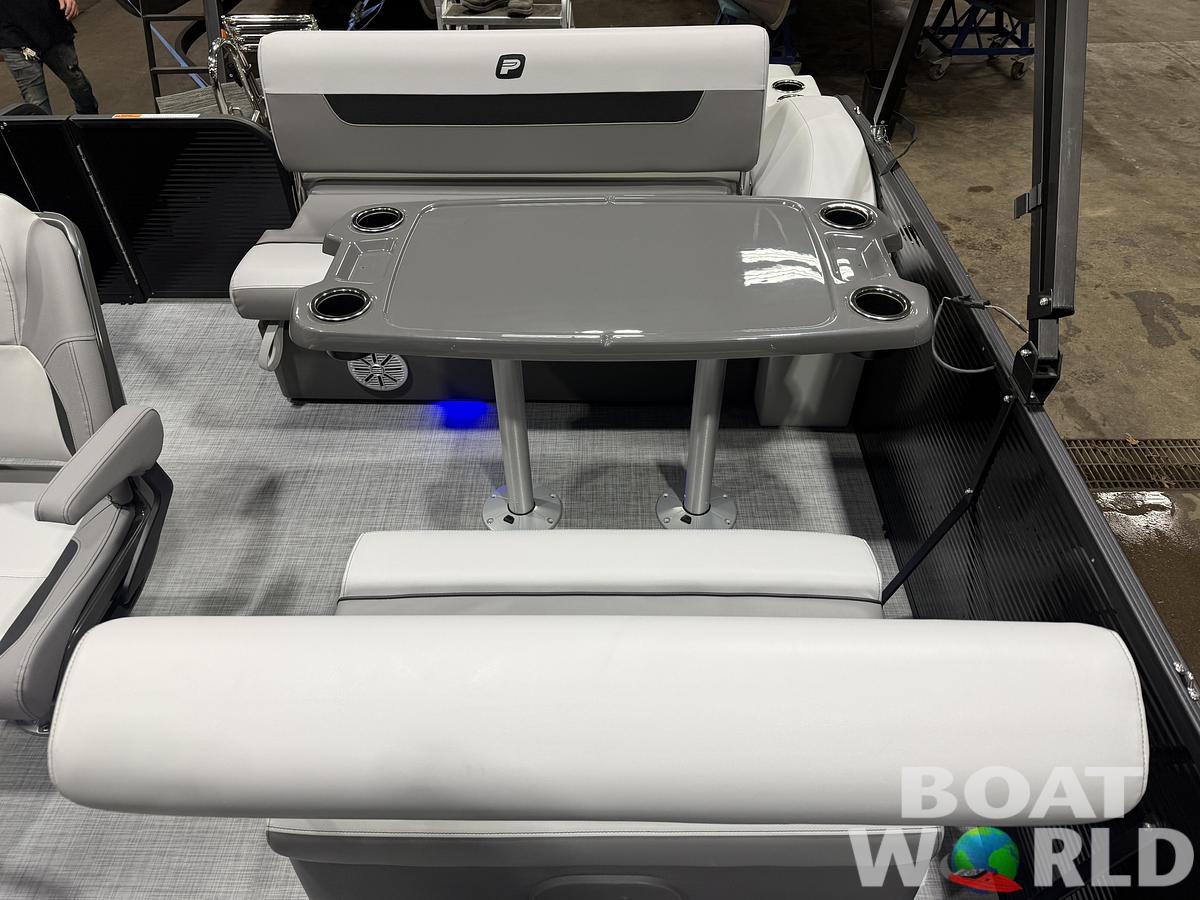 2026 Princecraft Vectra 23 RL Dinette Swingback Pontoon 