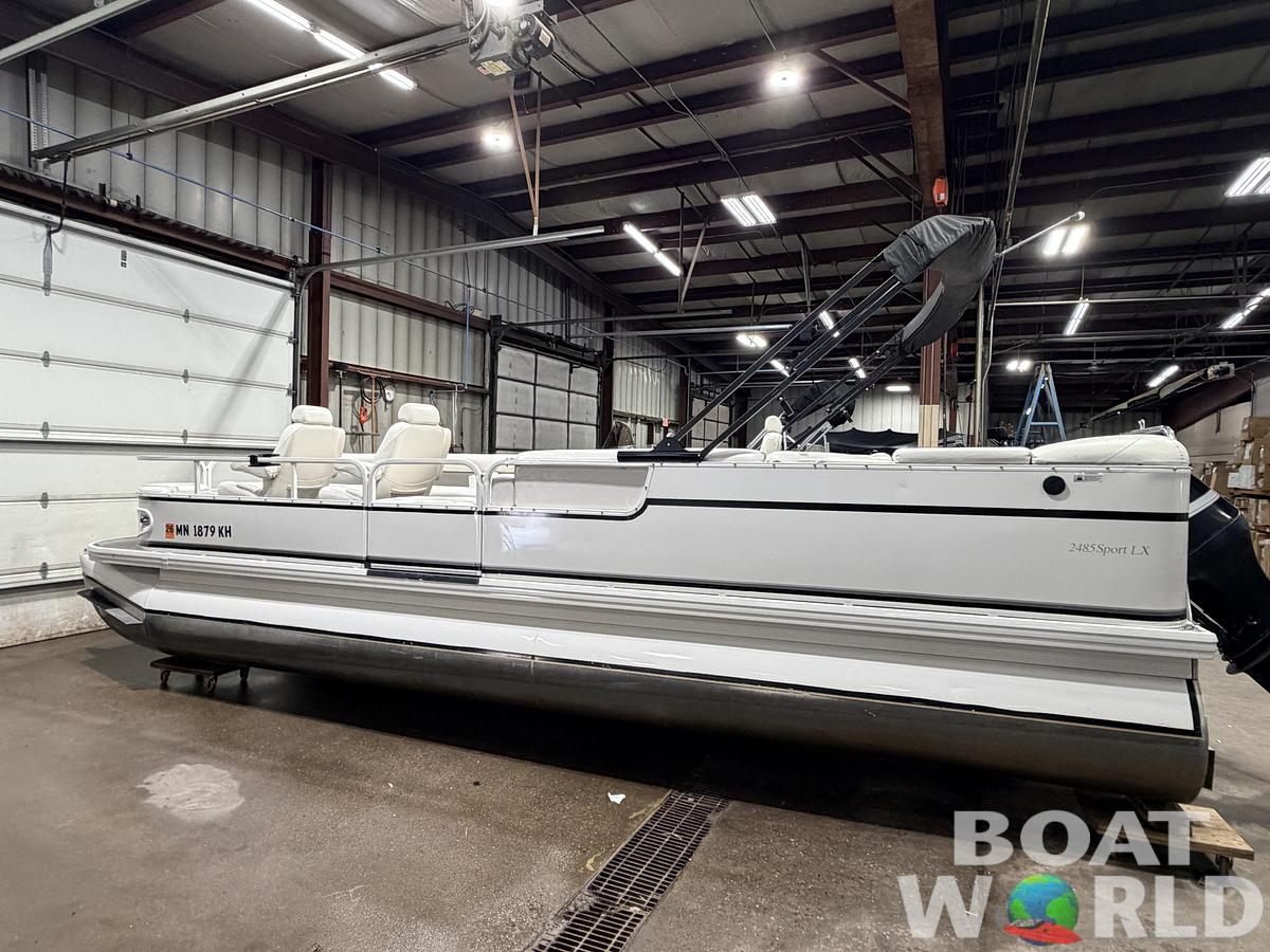 Used 2006 Crestliner 2485 Sport LX Pontoon