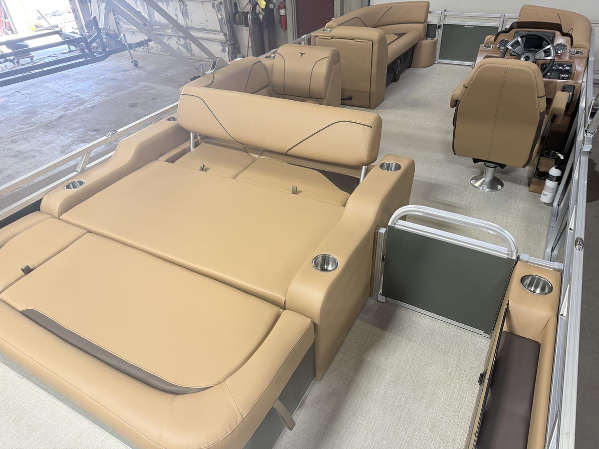 2026 Tahoe Pontoons Sport 2385 Swingback (VRB) & Honda 4-Stroke EFI