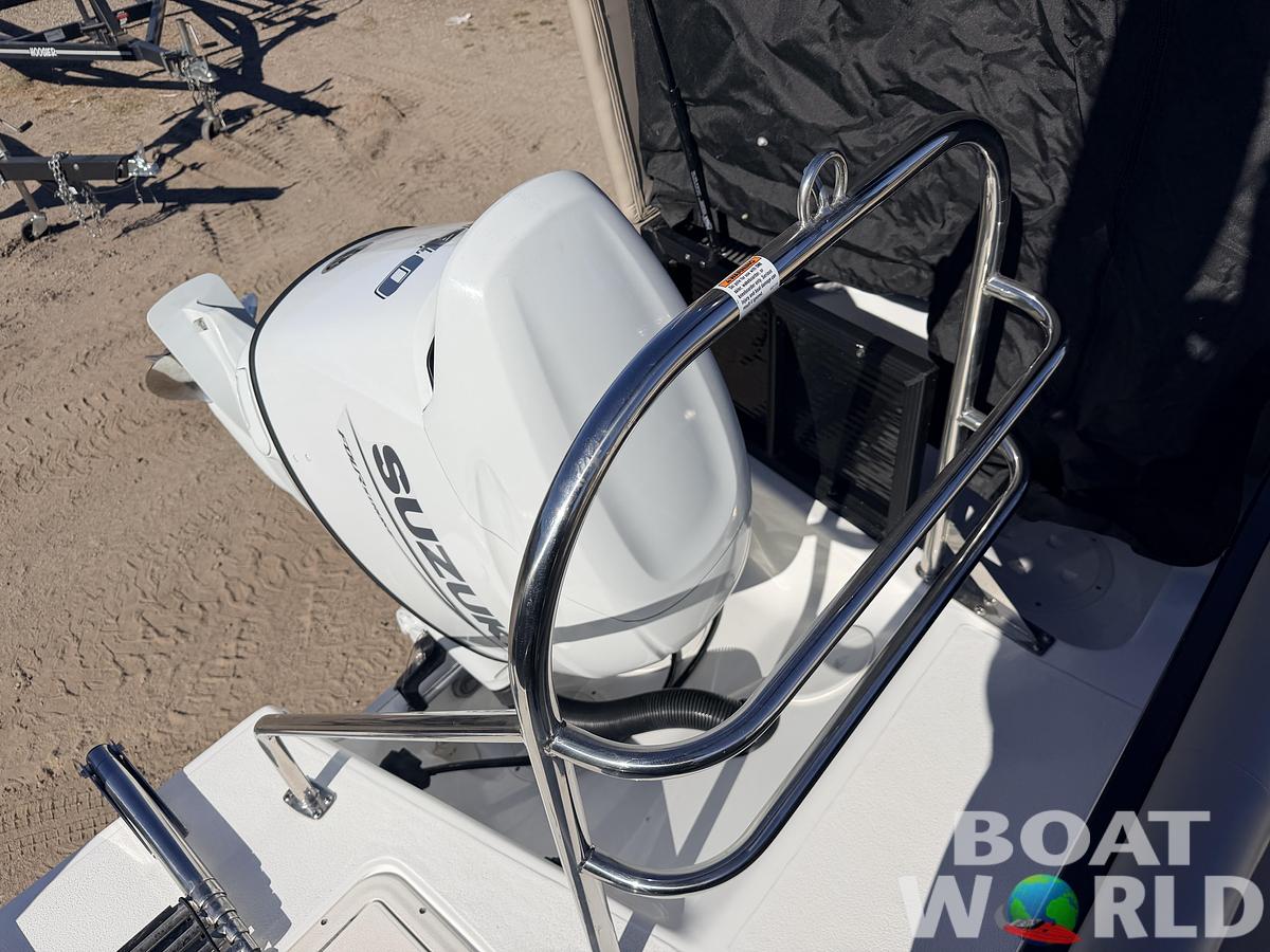 Used 2021 Hurricane Fun Deck 198 with 140HP Suzuki & Tandem Axle Trailer -$31,995