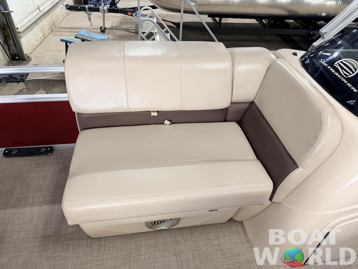Used 2019 Sun Tracker  Fishin Barge 22 DLX XP3 Tritoon & 150HP Mercury 4Stroke - $39,995