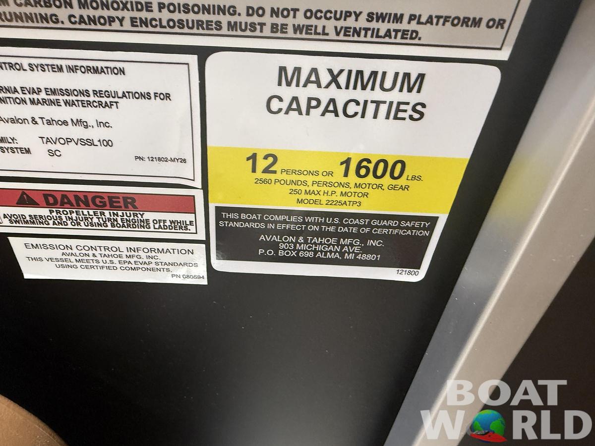 2026 Tahoe Pontoons LTZ 2385 Quad Lounge Shift SS Tritoon 