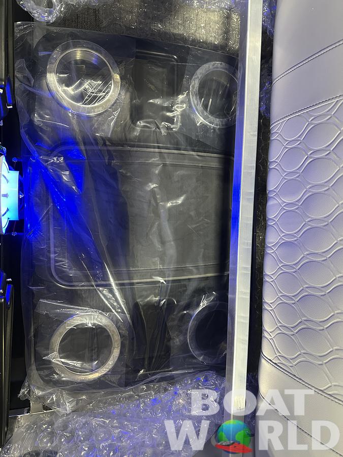 2025 Tahoe Pontoons LTZ 2385 Swingback (VRL) Tritoon & Honda 4-Stroke EFI