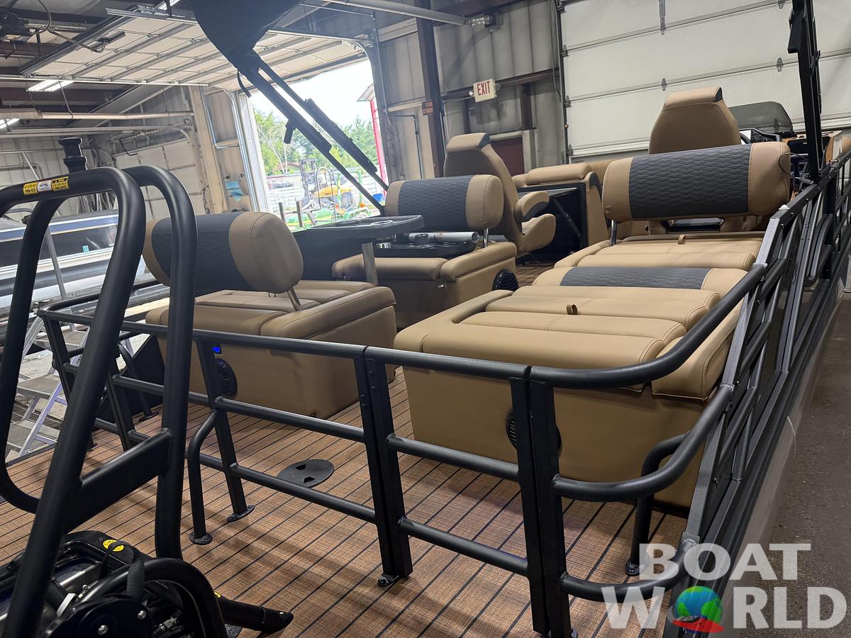2026 Bentley Elite 223 Quad Swingback QSB Tritoon $64995