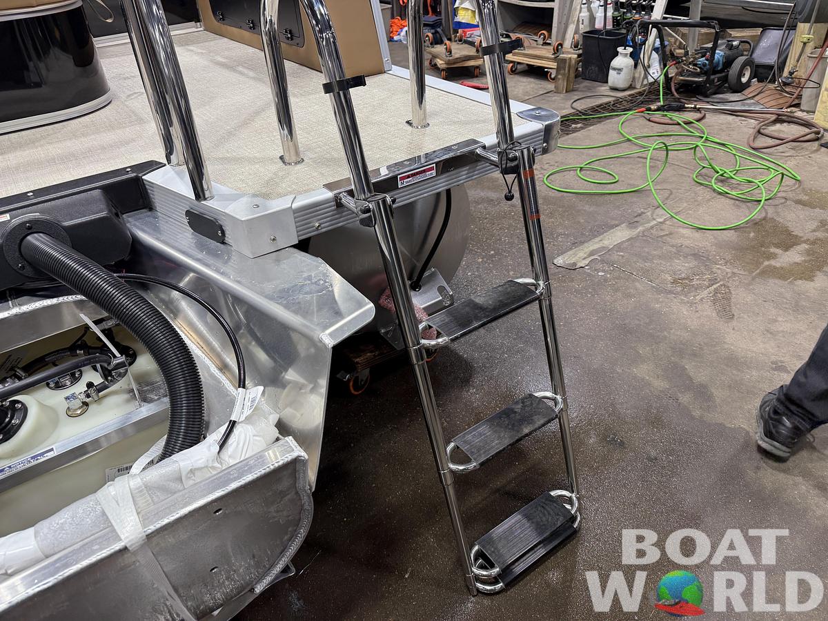 2026 Tahoe Pontoons Sport 2385 Swingback (VRB) Tritoon