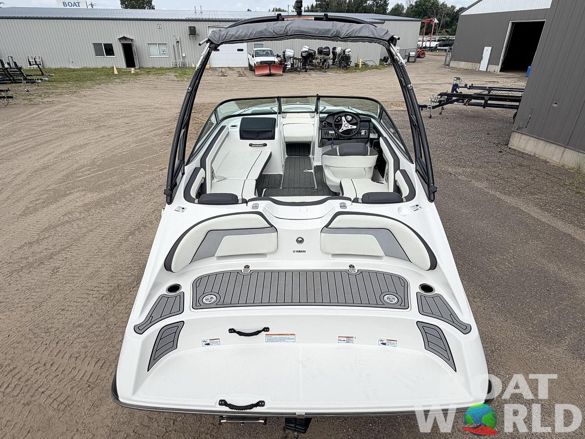 Used 2016 Yamaha AR192 Jet Boat 210HP Supercharged 1.8L & Single Axle Trailer -$29,995