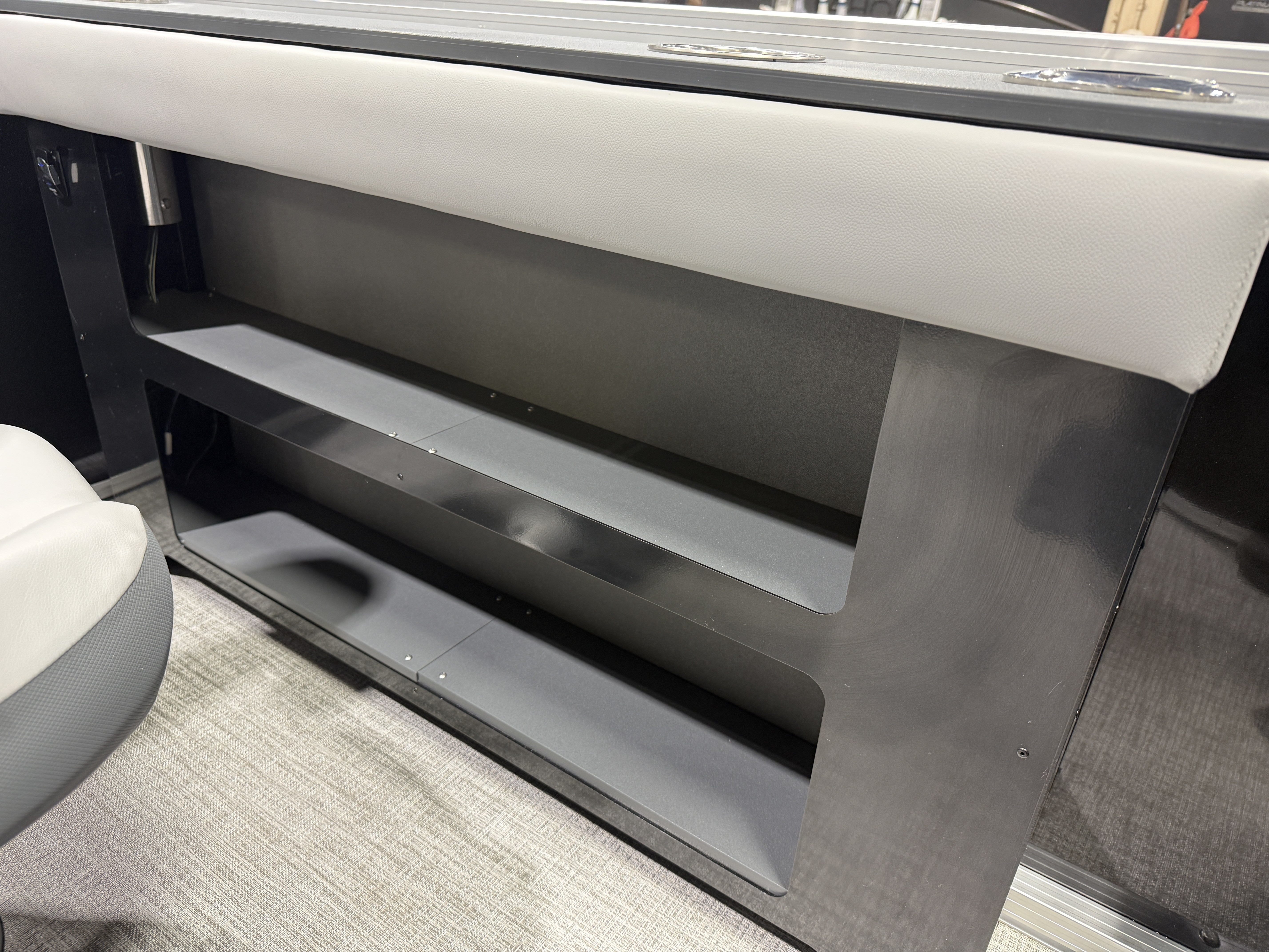 2026 Tahoe Pontoons GEOfish 2385 Rear Fish 