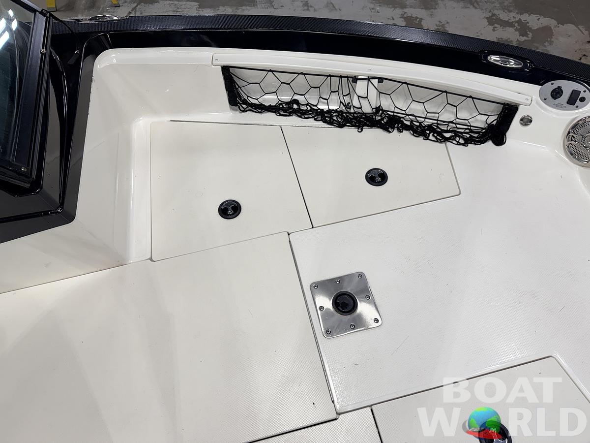 Used 2016 Larson FX 1850 DC Fiberglass Fishing Boat