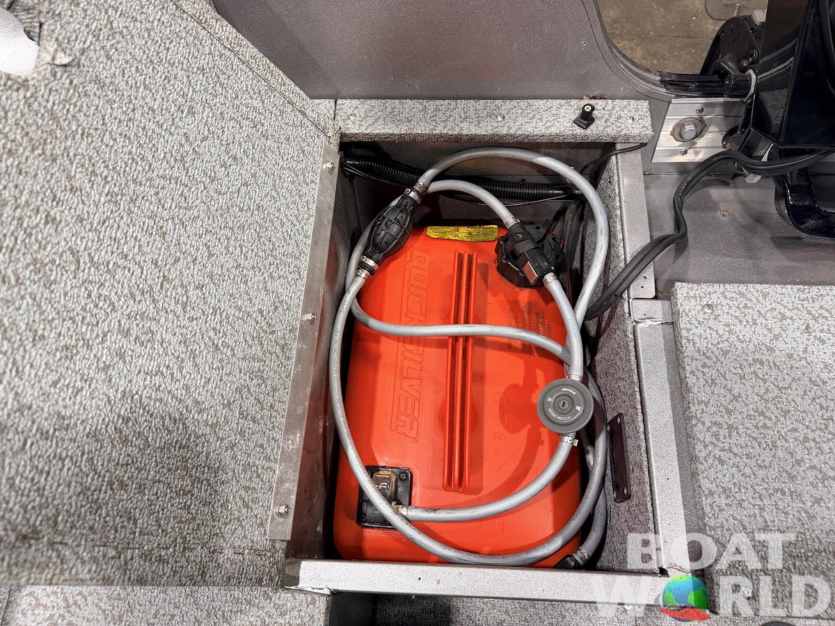 Used 2021 Crestliner 1650 Discovery Aluminum Fishing Boat - $13,995