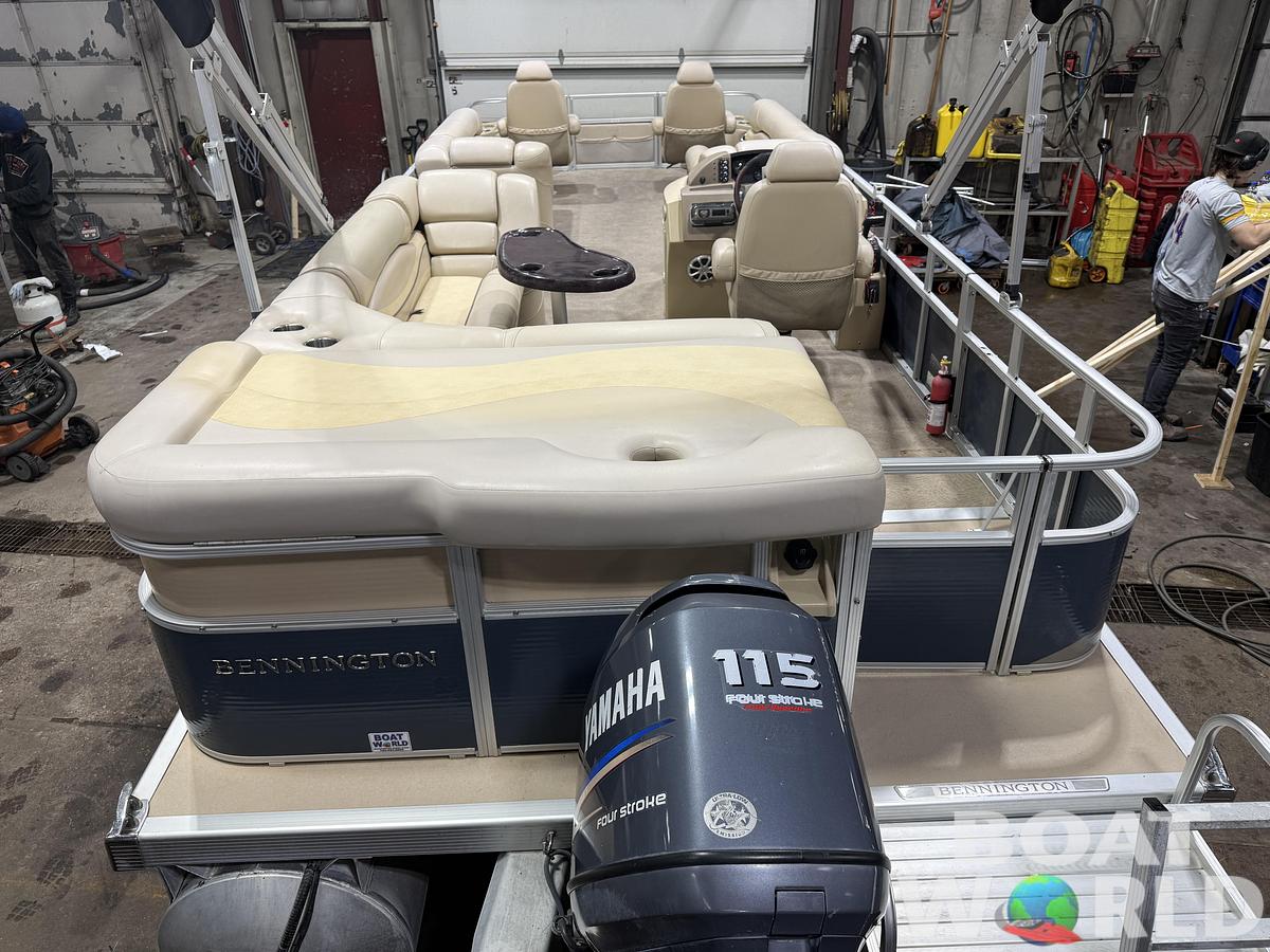 Used 2009 Bennington 2577 Cruise Pontoon
