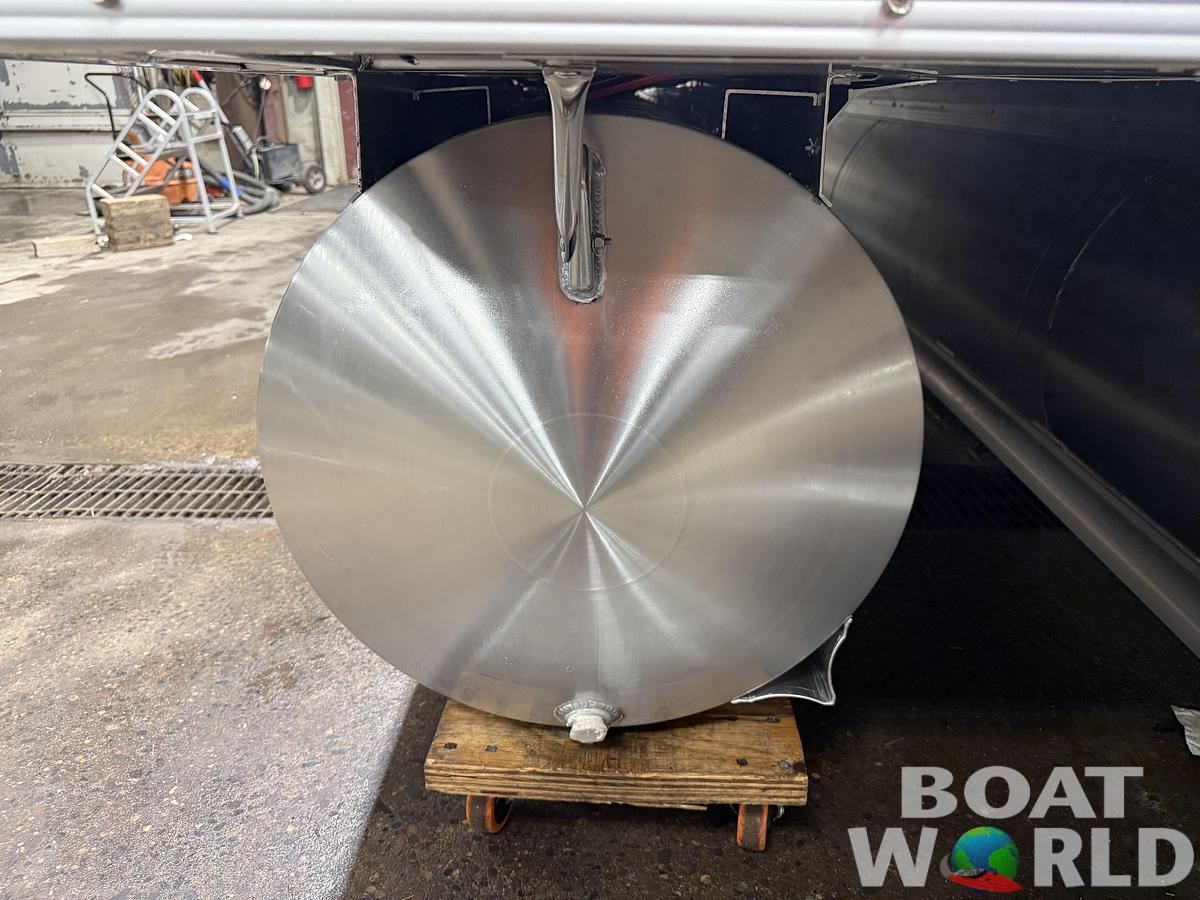 2026 Tahoe Pontoons LTZ 2385 Quad Lounge Tritoon