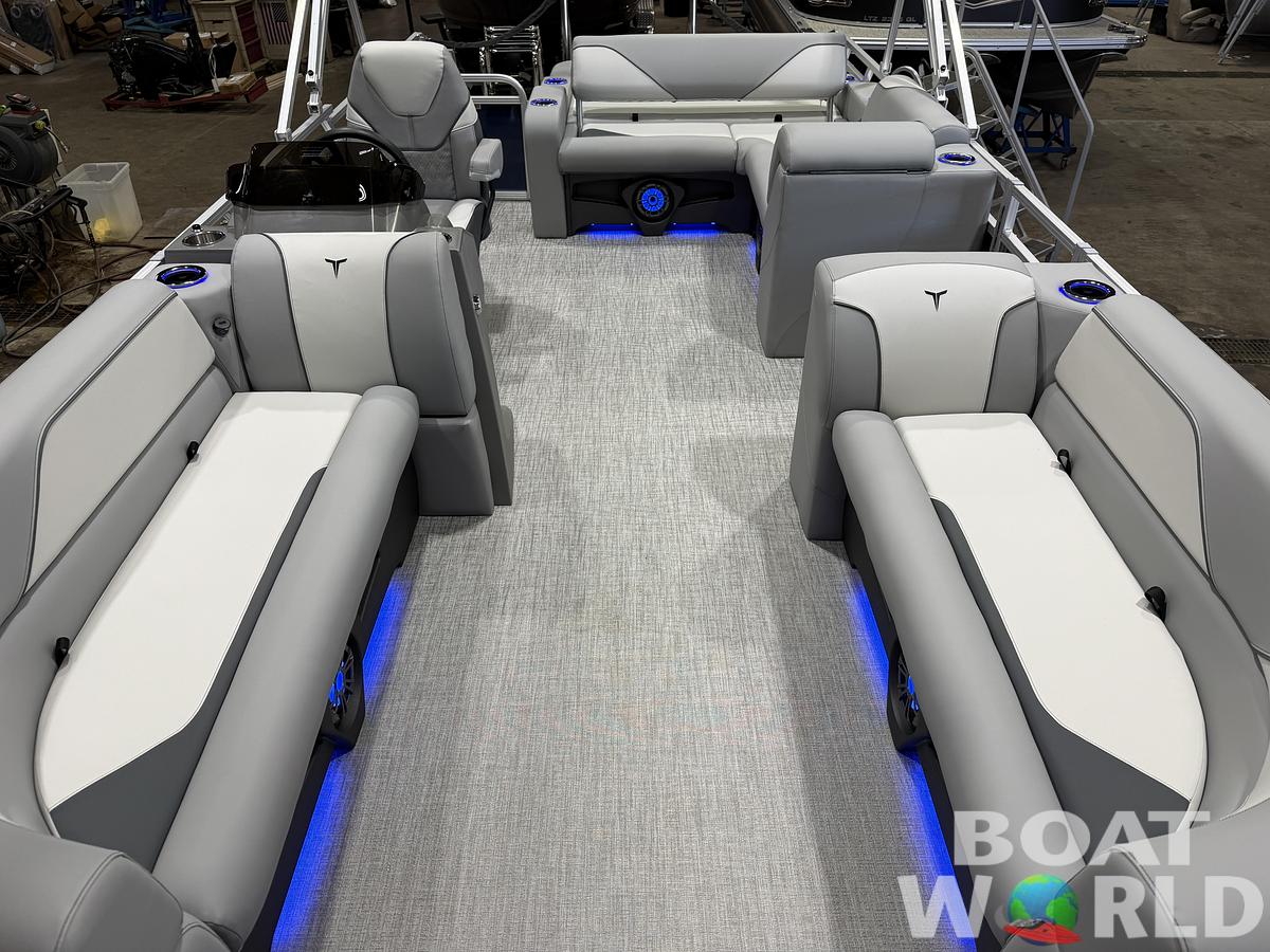 2026 Tahoe Sport 2385 Swingback (VRB) Tritoon 