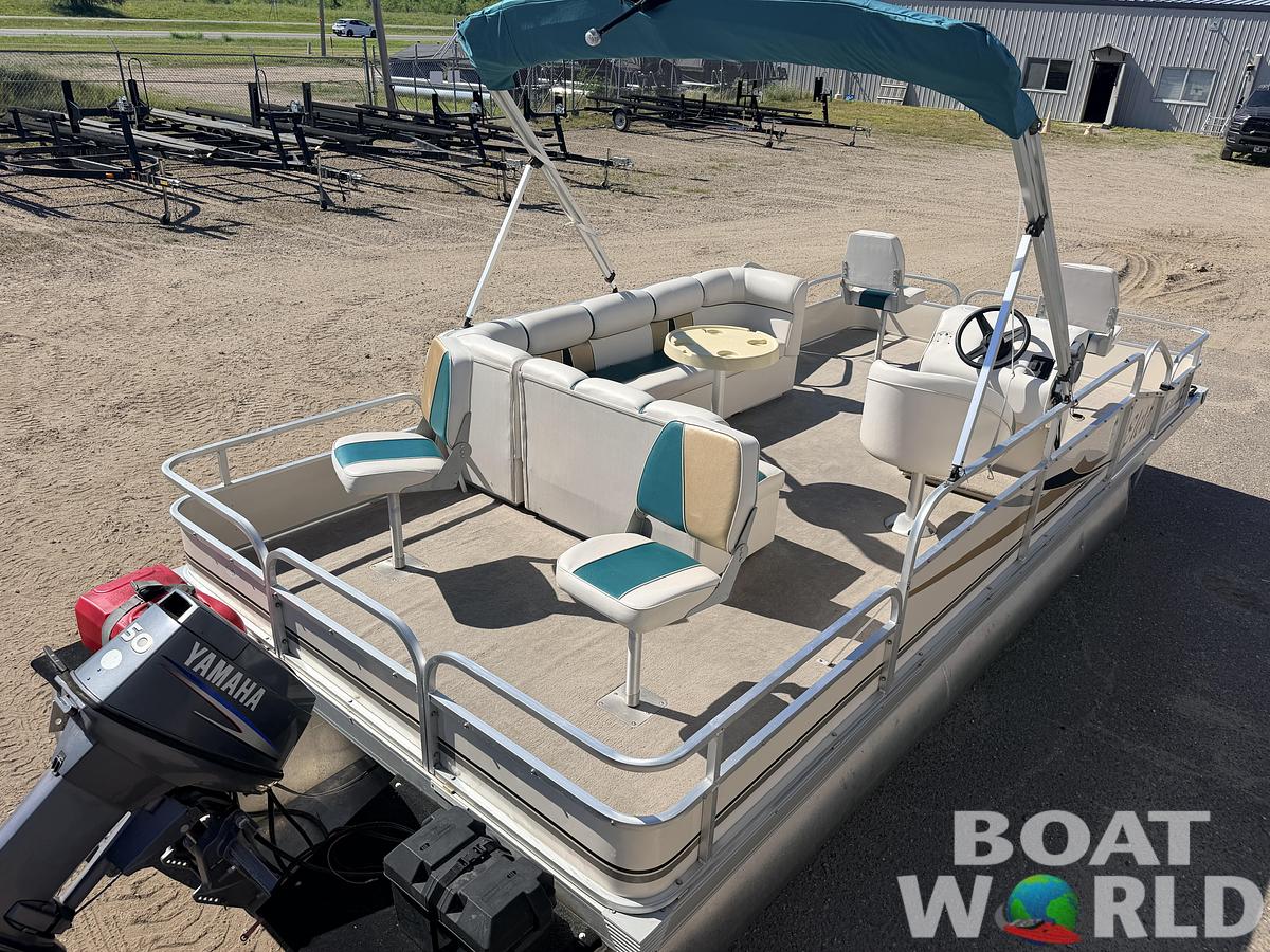 Used 2006 Elete 2021 Party Fish & 50HP Yamaha - $9,995