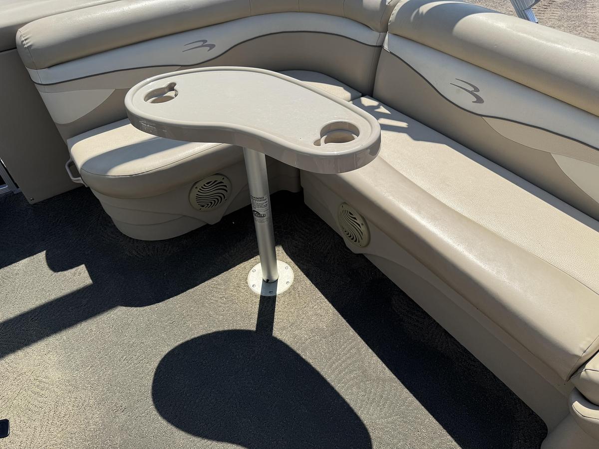 Used 2013 Bennington 17SF