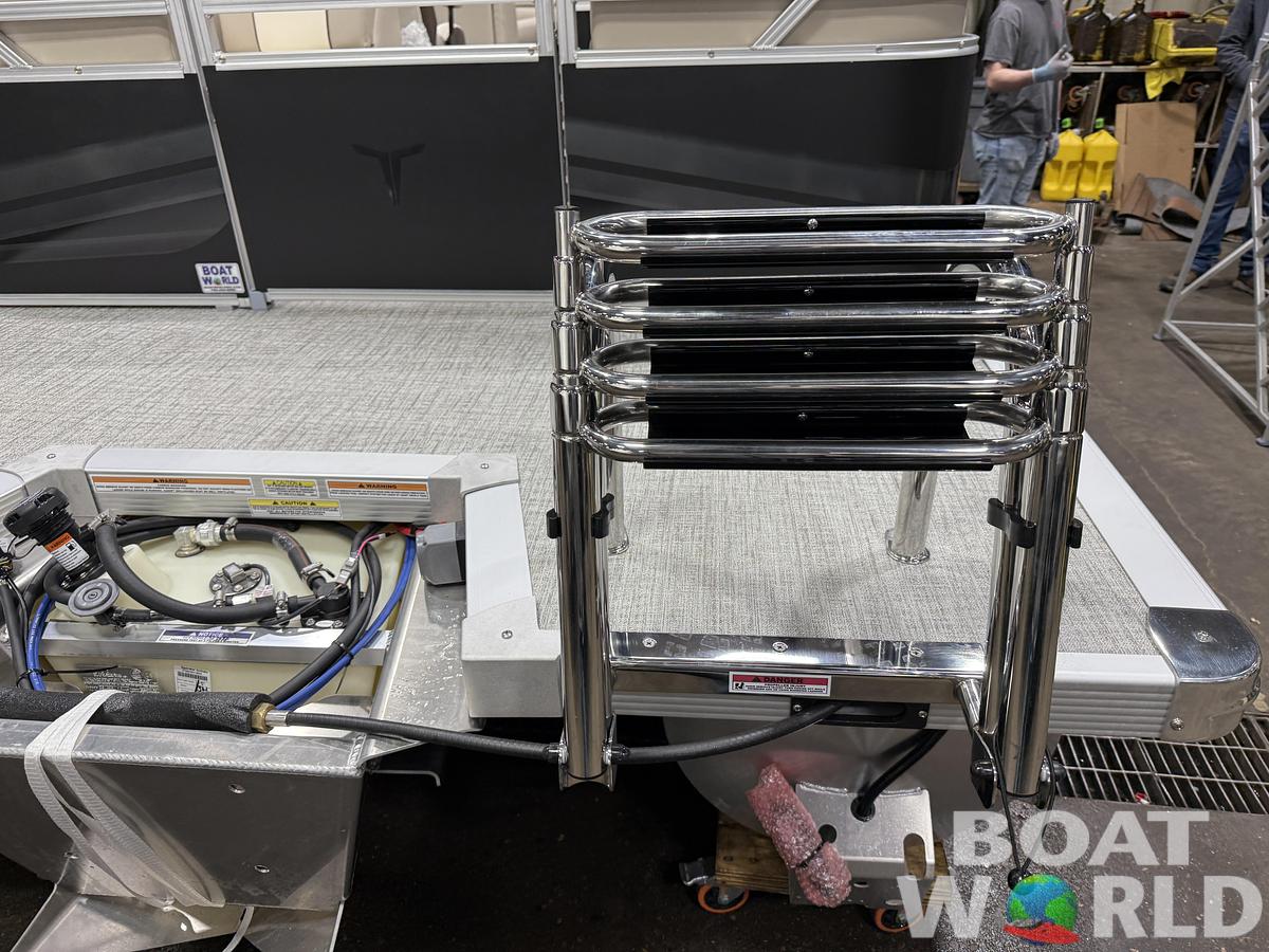 2026 Tahoe Pontoons Sport 2180 Quad Lounge