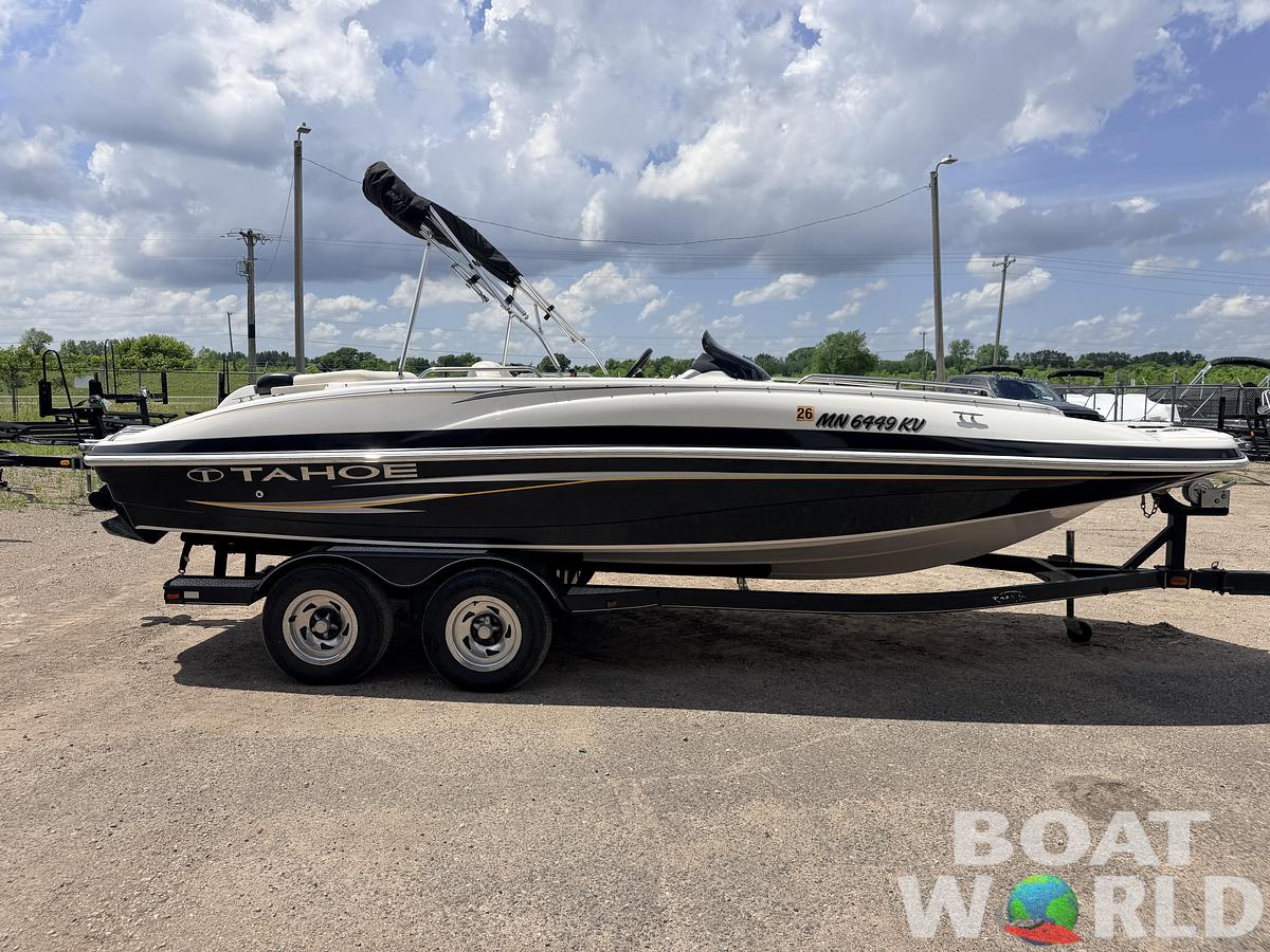 Used 2011 Tahoe 215 Xi Deck Boat & 220HP Mercruiser V8 -$17,995