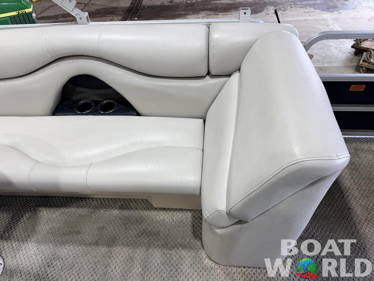 Used 2010 Starcraft StarDeck 8522 & 50HP Mercury 4Stroke -$14,995