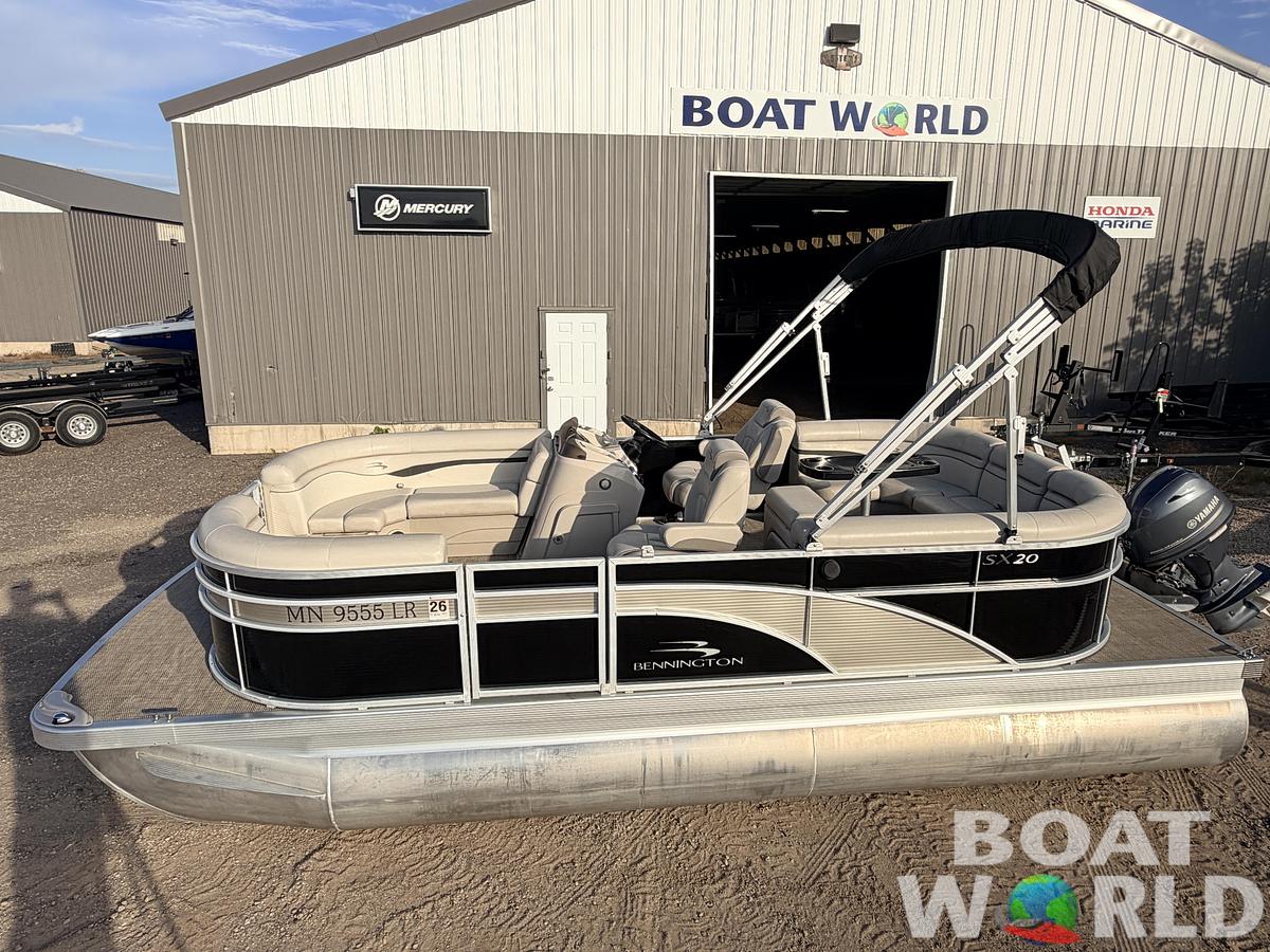 Used 2018 Bennington 20 SSRX & 50HP Yamaha 4 Stroke -$24,995