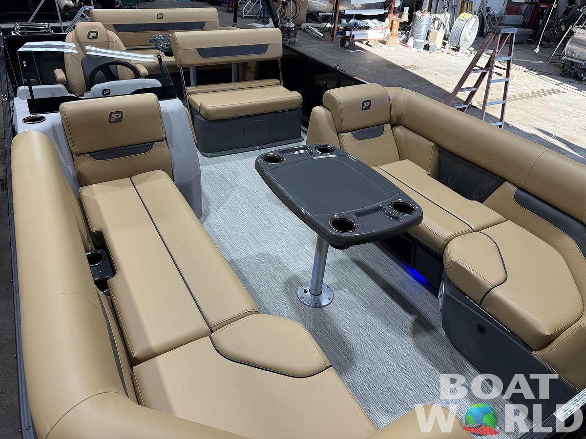2027 Princecraft Vectra 23 RL Dinette Swingback $36,995
