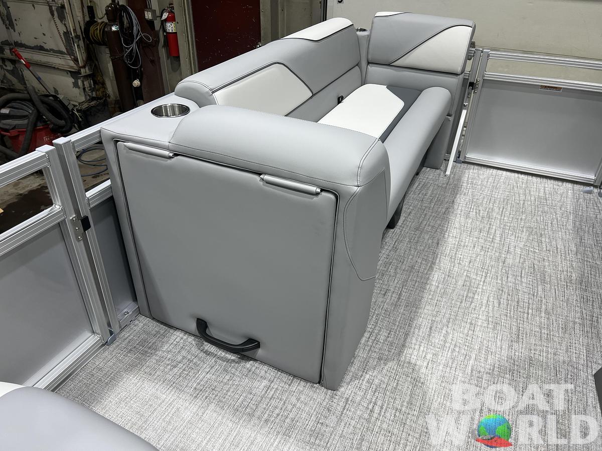 2026 Tahoe Pontoons Sport 2180 Quad Lounge