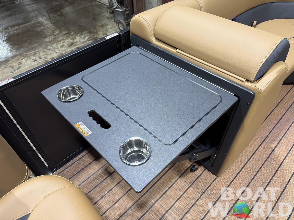 2026 Bentley Legacy 200 Swingback Pontoon $40995
