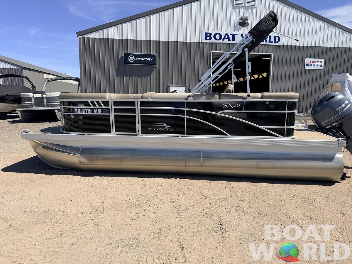 Used 2023 Bennington 20 SX Cruise & 90HP Yamaha 4Stroke - $31,995